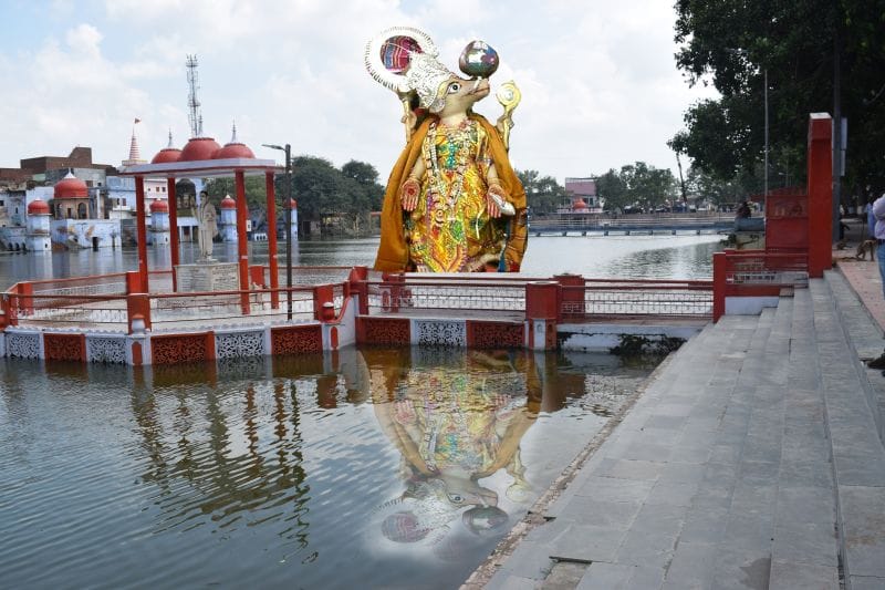 सरकारों की बेरुखरी झेल रही ती र्थ नगरी