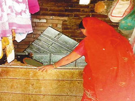 Stolen goods of two million from two houses