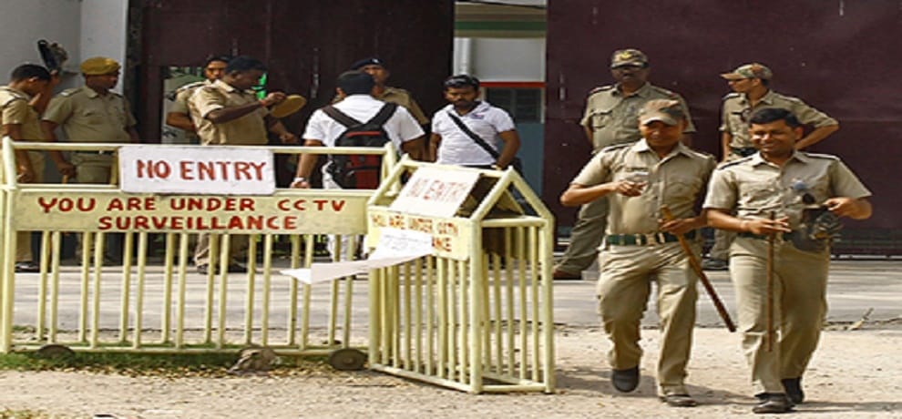 Darjeeling bom blast none injured police tightens security