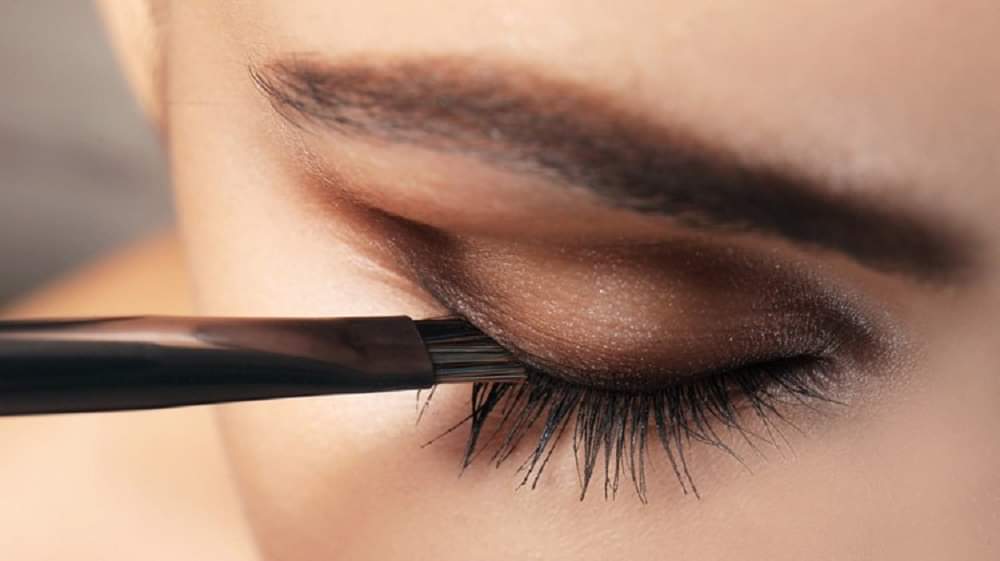 these eye make up make your small eyes more attractive and beautiful