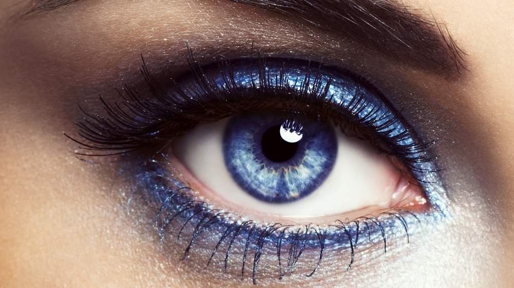 these eye make up make your small eyes more attractive and beautiful