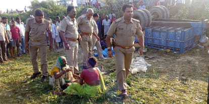 tractor trolly accident at hardoi
