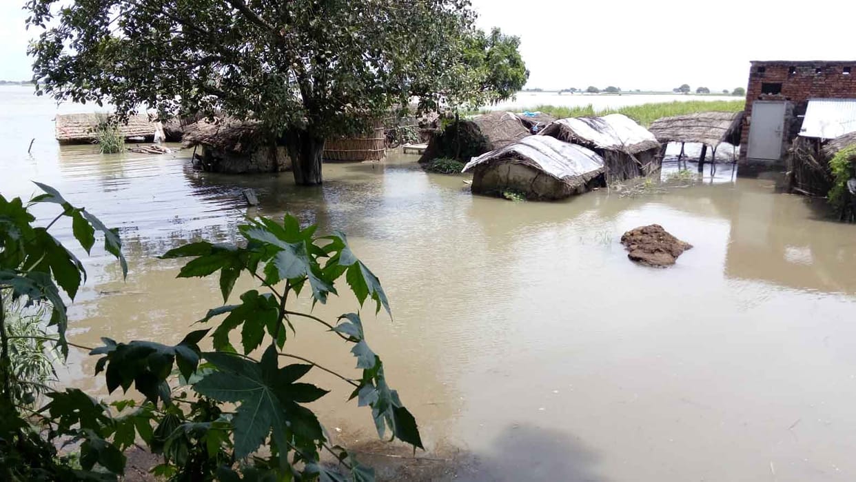 flood in ghaghra river harmfull for ajamgarh and mau