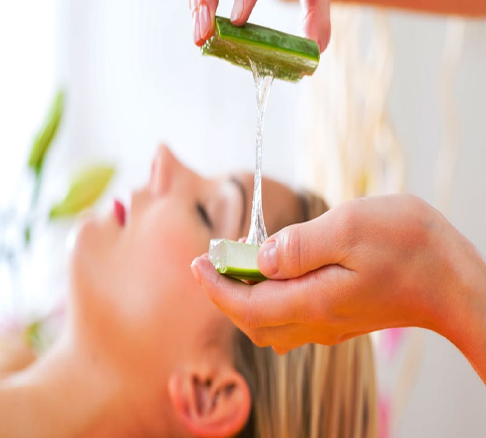 Aloe Vera gel face mask will help you to get rid of tanning