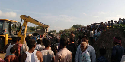tractor trolly accident at hardoi