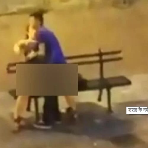 girl sex with boyfriend in public palace