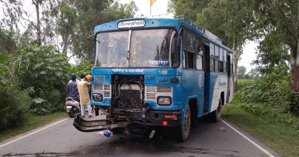 private bus and bike collision at punjab, three people killed