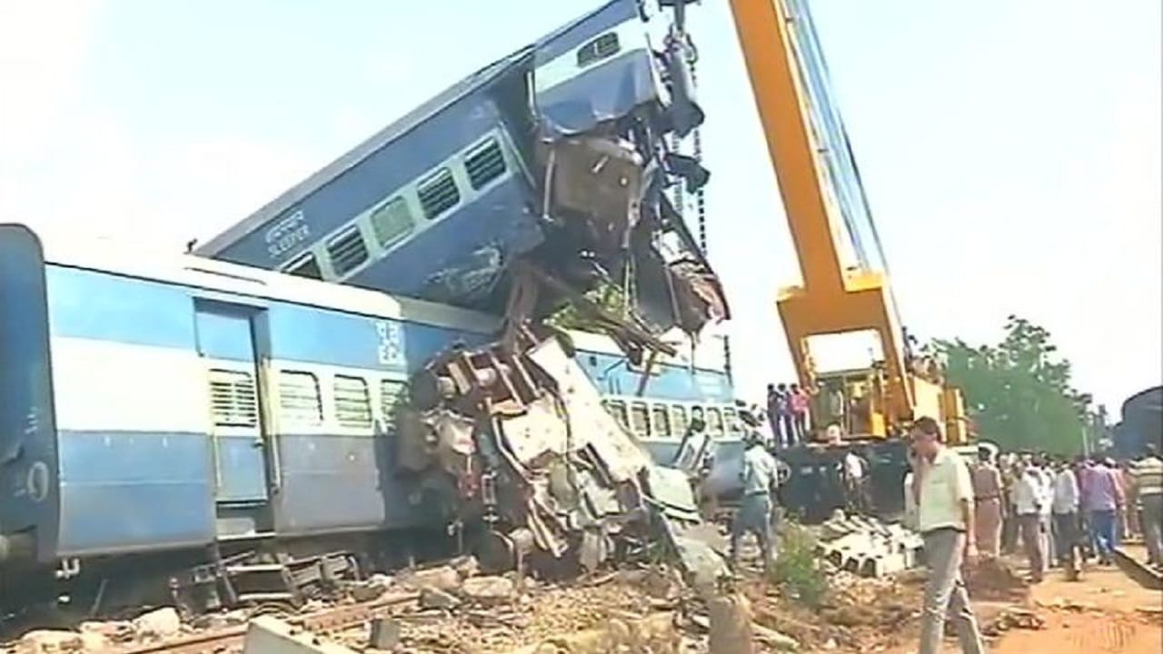 मुजफ्फरनगर रेल हादसे का पूरा सच
