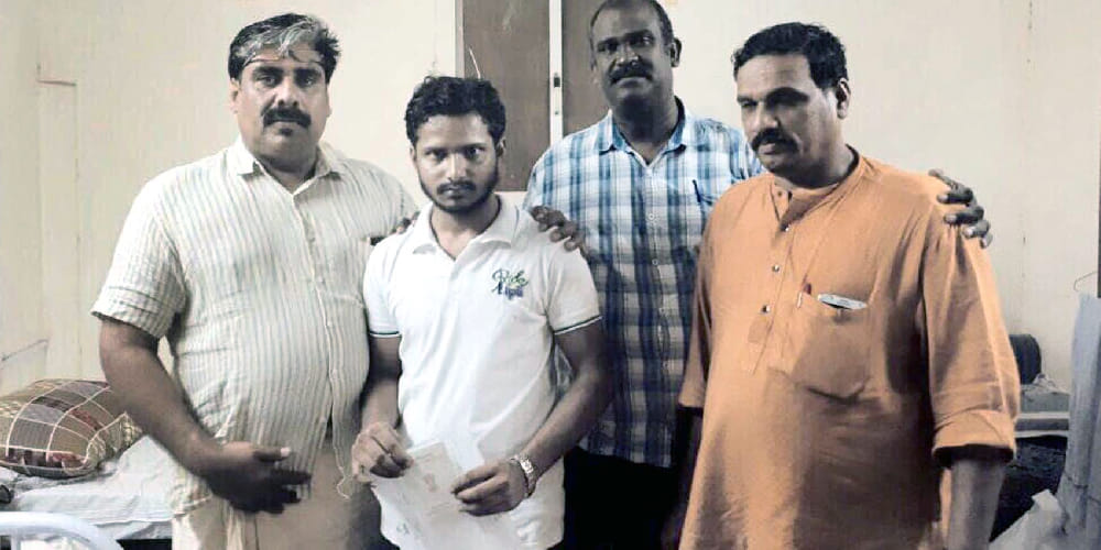 durgesh singhal stucked in saudi arabia returns to india