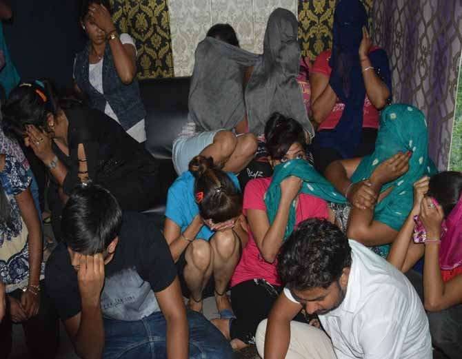 massage parlour sex racket busted, sex workers, prostitution