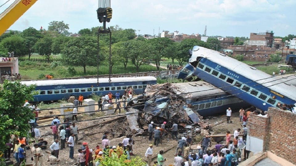 Four Railway Workers from haridwar will go to Delhi in matter of Muzaffarnagar Rail Accident Case