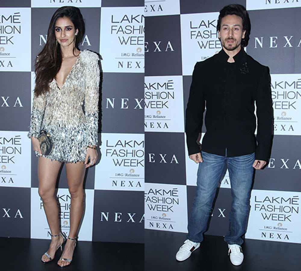 Tiger Shroff saves girlfriend Disha Patani from an embarrassing moment at lakme fashion week 17