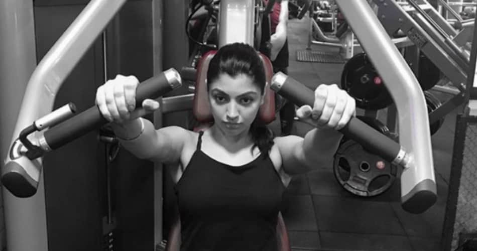 Paras Chhabra Ex GF Akanksha Puri Wild Card Entry in TV Show of Swayamvar Mika Di Vohti