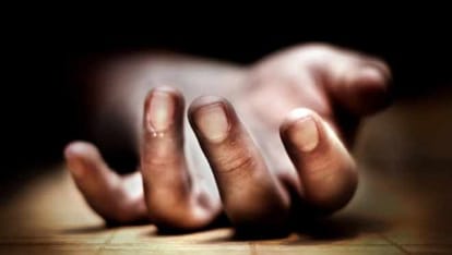 a student was killed by acid attack by some unknown persoon in kannauj
