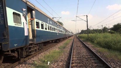 A passenger jumped to Injured from train to afraiding the ticket in Moradabad