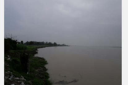 nepal pm invites bihar cm nitish kumar to discuss floods