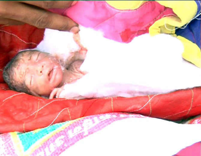 yamunanagar girl child found alive during funeral, died after five hours