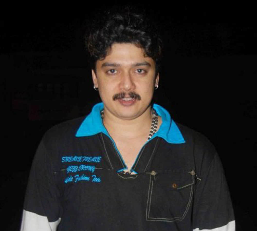 Actor Harish Kumar and Karisma Kapoor's co-star was a superstar of 90s, now lost