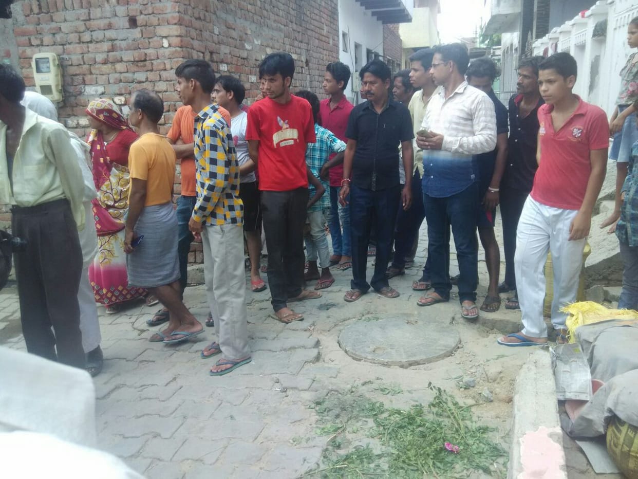 man died after fall in sewer due to poisonous gas