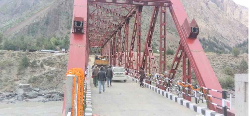 Himachal Lahaul spiti steel truss bridge over chenab river