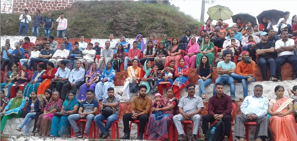 women constable POP in tehri.