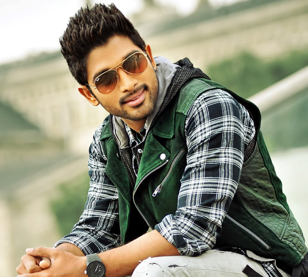 Telugu superstar Allu Arjun unknown facts, fees and stardom