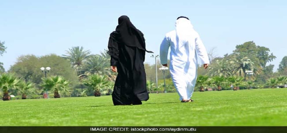 Saudi man divorces to wife on going ahead