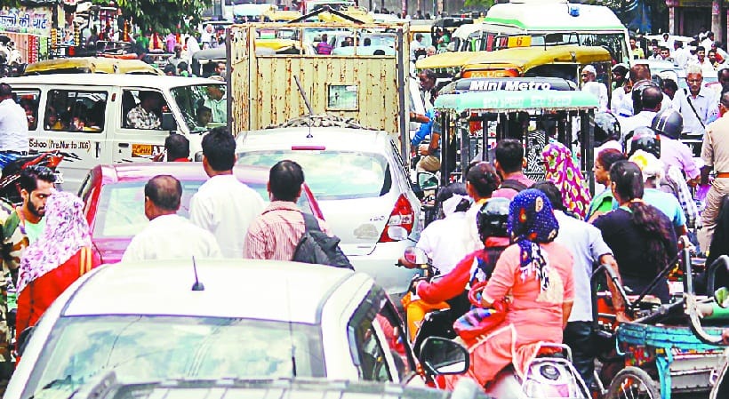 ambulance stop in traffic