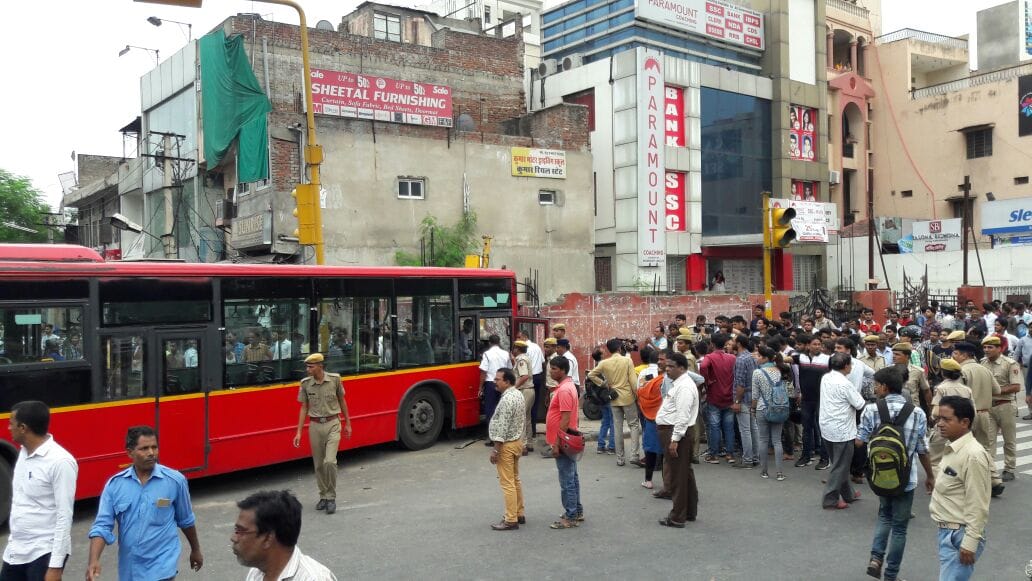 a low-floor bus collided with a wall and crushing the student on tonk road jaipur