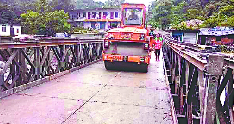 Start of movement of vehicles from Barem Valley Bridge