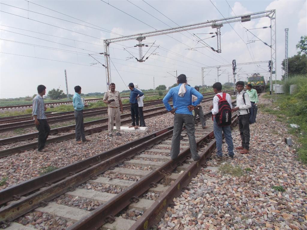 african football player dead body found near baradwar railway station chhattisgarh