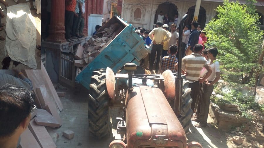 a labour died after tractor trolley turnover in jodhpur 