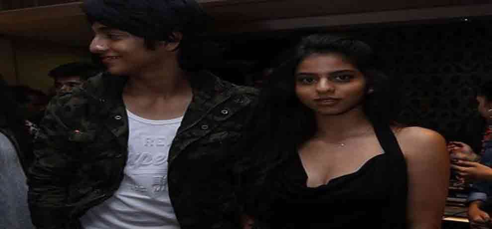 shahrukh khan daughter suhana is looking fabulous in her new fashion of metal boots