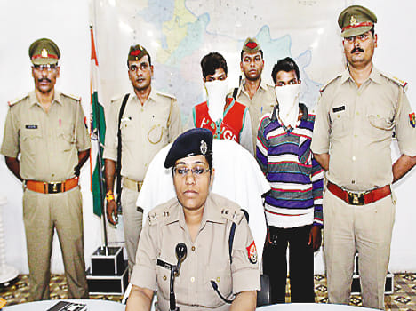 Two thieves arrested including six bikes
