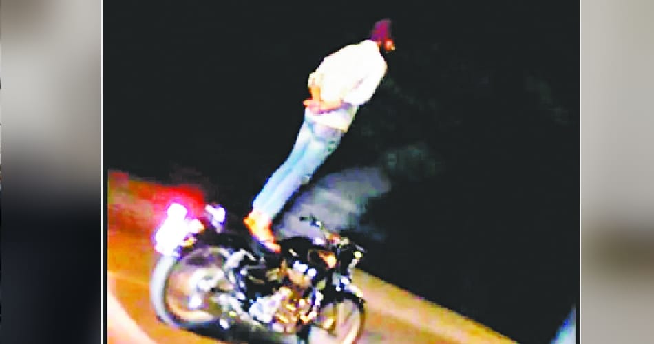 boy doing horrible stunts on bullet bike on chandigarh roads, video viral