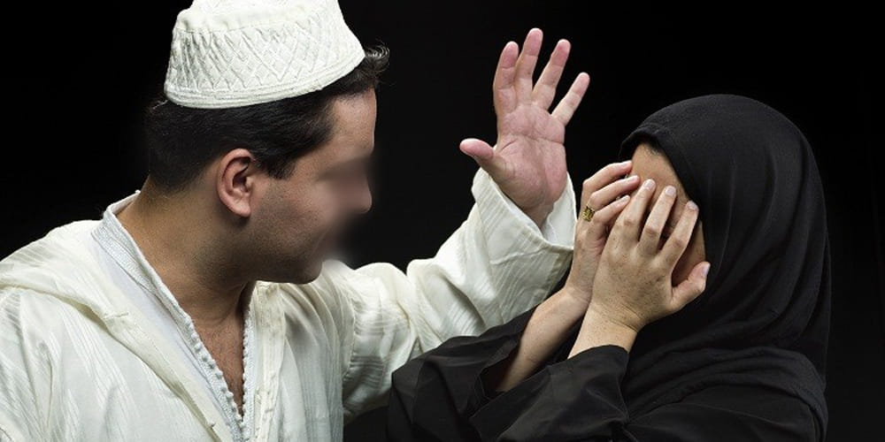 Air force men gives talaq over mobile to wife