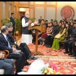 आईएएस अधिकारियों को संबोधित करते पीएम मोदी