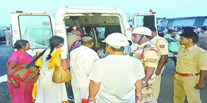 kaifiyat express train derails near auraiya in up 