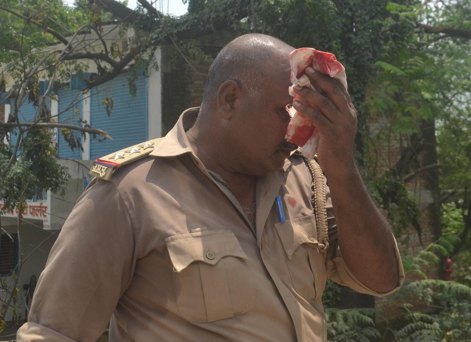 See photos: Police lathicharge on villagers  in Azamgarh, beating women with vandalism