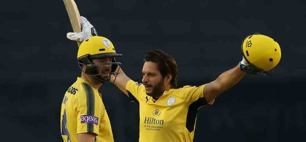 shahid afridi debut t20 ton helps hampshire beat derbyshire by 101 runs