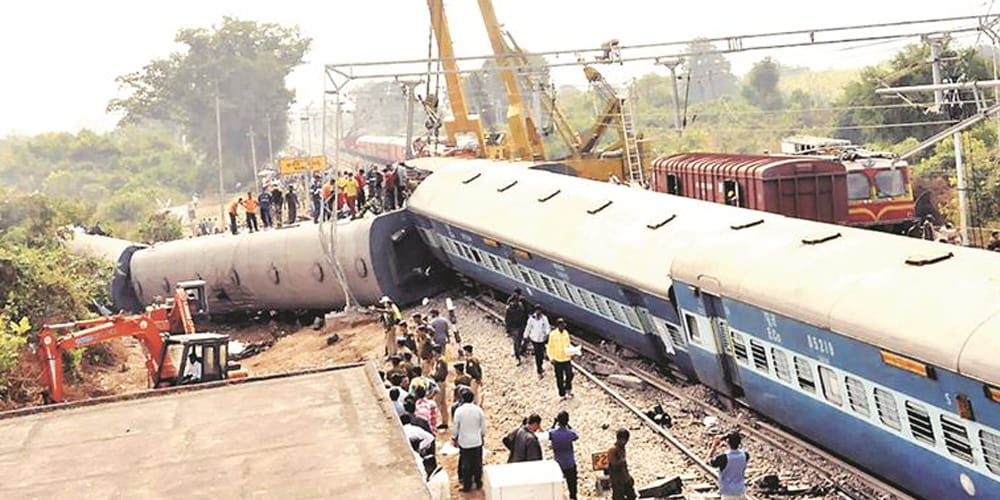 in last five year more than 53 percent rail accident because of derailment