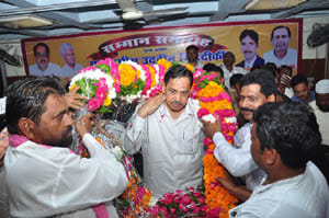 earning of kanshiram 