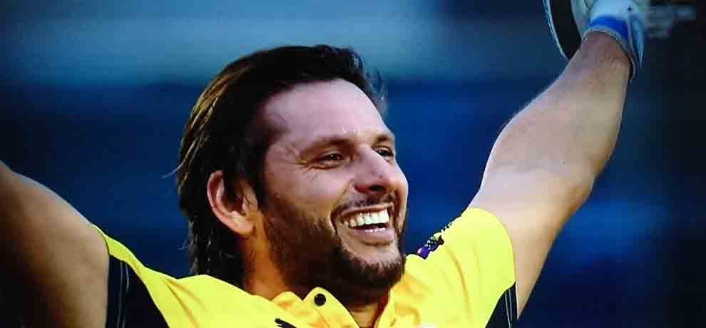 shahid afridi debut t20 ton helps hampshire beat derbyshire by 101 runs