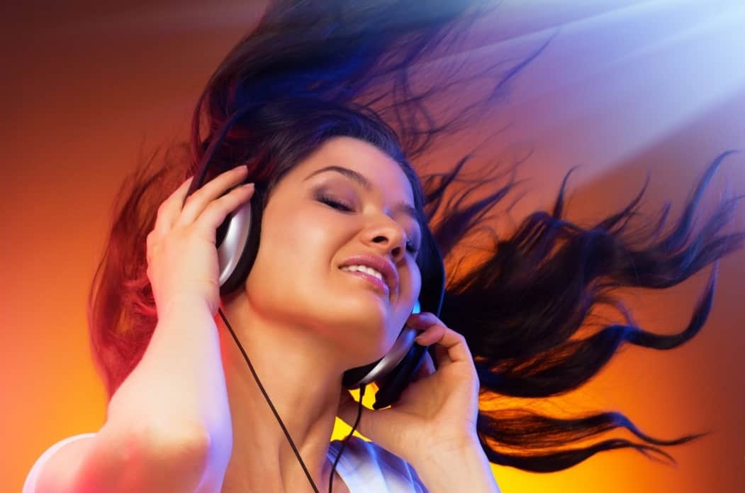 use of headphones and earphones are dangerous for your health