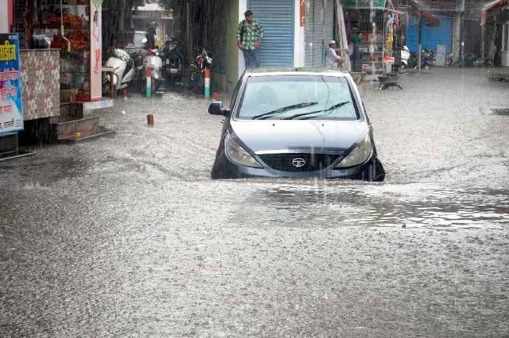 City drowning in Jhajjam rain