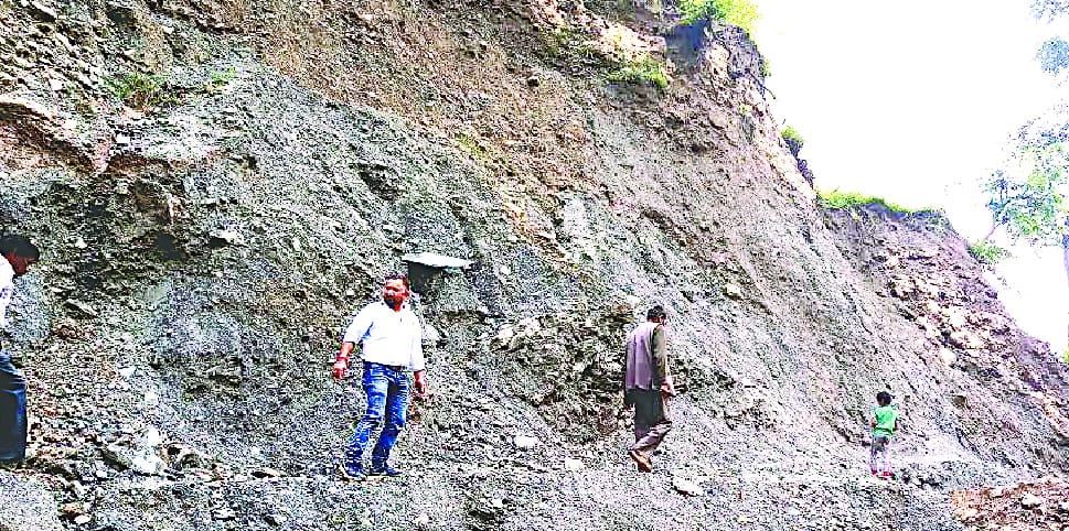 People walking on the palm in the field of personnel