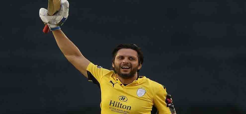 shahid afridi debut t20 ton helps hampshire beat derbyshire by 101 runs