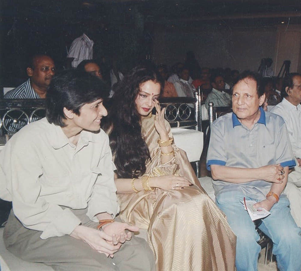 untold story of bollywood actress rekha and her secretary farzana