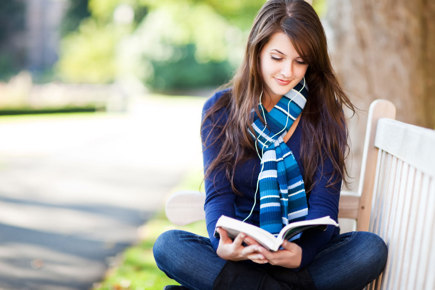 Five postures to read books perfectly