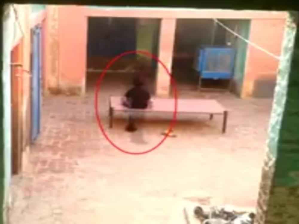 women choti cutting incident captured in cctv camera